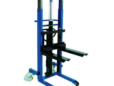 Light Duty Electric Lift Stacker 250Kg Capacity Lift Height 1830mm