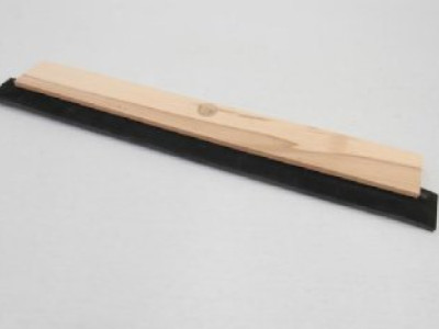 Squeegee Wooden with Rubber Blade 24