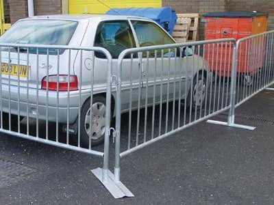 Crowd Barriers - Removable Flat Feet. H1100 x L2580mm. 20 Barriers & 21 Feet